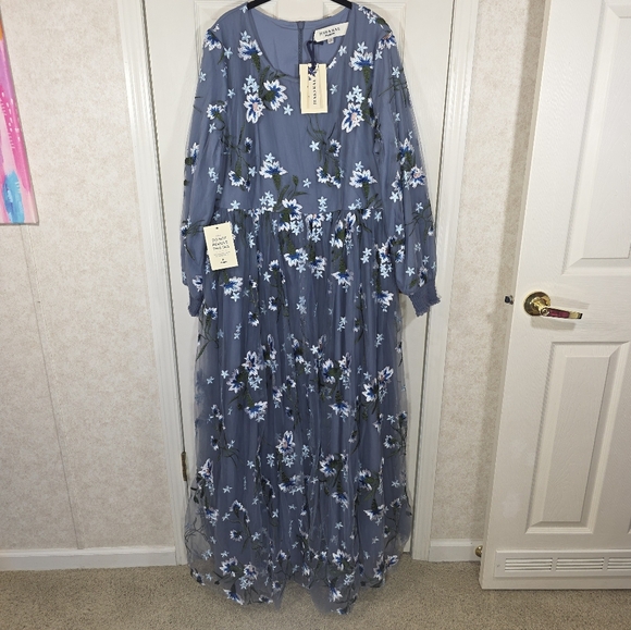 NWT Rowan Dress - Size 2XL - Blue Floral Maxi - Picture 3 of 6